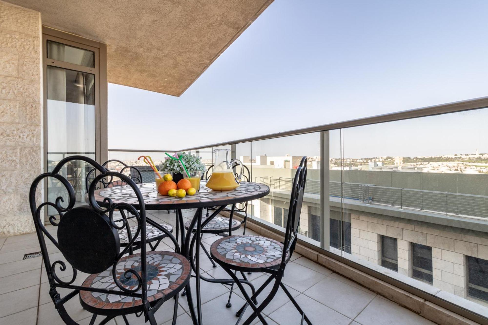 Isrentals Haneviim - Aparthotel In City Center Jerusalem Eksteriør bilde