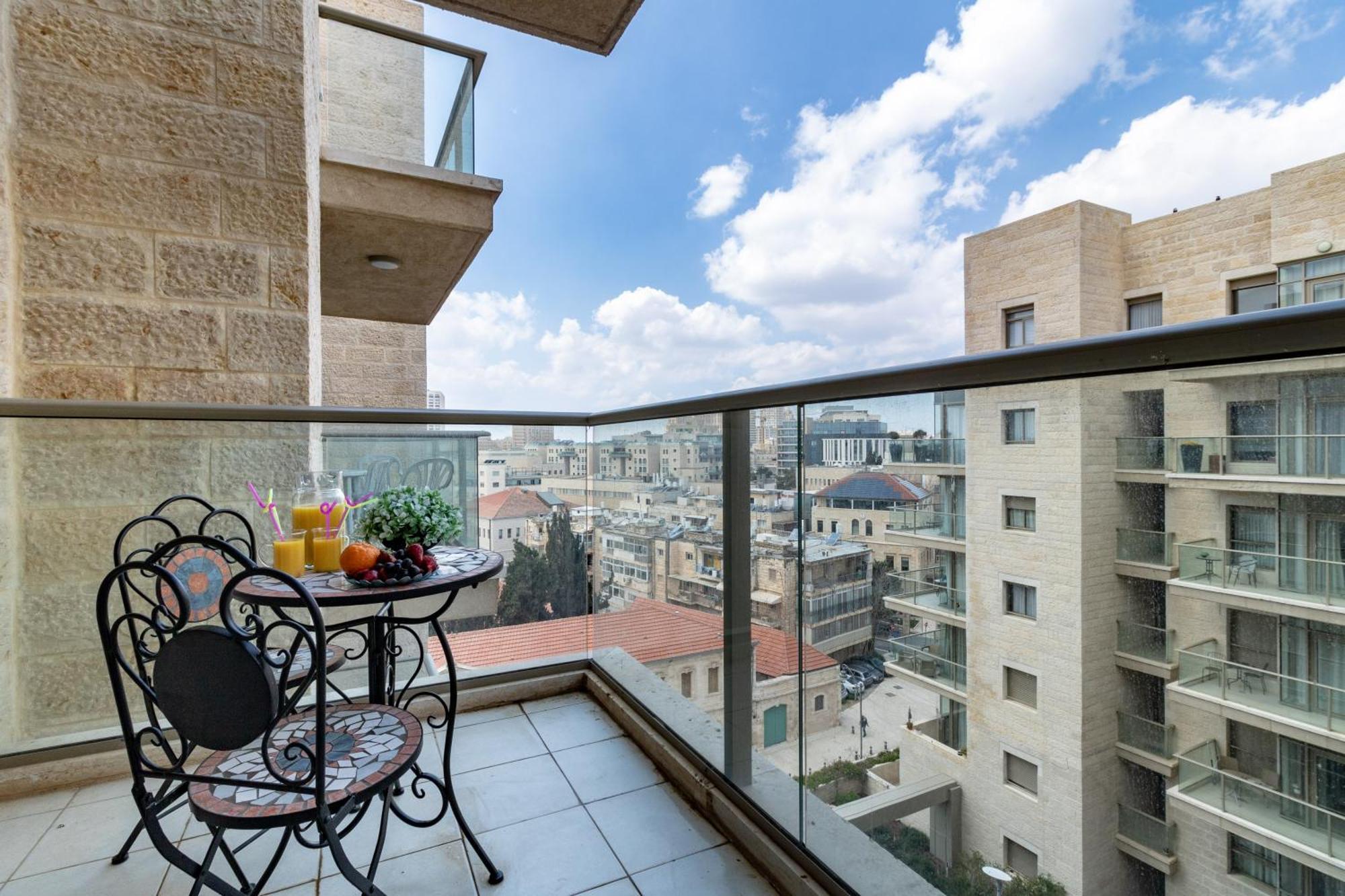 Isrentals Haneviim - Aparthotel In City Center Jerusalem Eksteriør bilde
